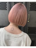 くすみピンクダブルカラーぷつっとボブ切りっぱなしボブ