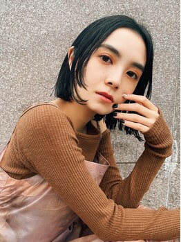 ルース(LOOSE)の写真/明るい色味、透明感、伸びても自然なハイライト♪お洒落が出来るグレイカラーが大人女性から大好評◎