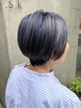 ヴィサージュバスク(VISAGE ba.s.k) 白髪を生かした白髪ぼかしカラー◎