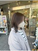 カット 中明度ベージュカラー顔周りカット