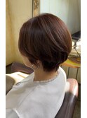シルエットで魅せる大人ショート