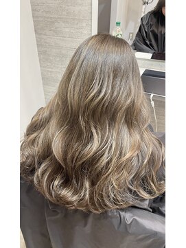 ロビン 反町横浜店(robin) 大人ハイトーンキャラメルクリアベージュ反町美容室