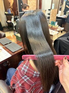キャラ 池袋本店(CHARA) 人気の髪質改善で健康な髪の毛に**