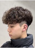 渋谷スペインカール外国人風パーマメンズカット刈り上げフェード
