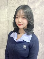 シャス(SHAS.)&nbsp;【ミディアムレイヤー】レイヤーカット