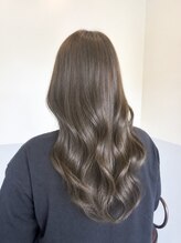☆赤みを抑えた透明感カラーで垢抜けヘアに☆