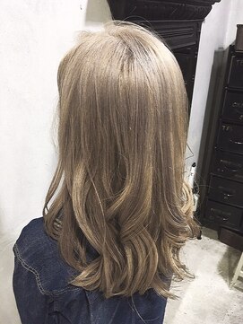 ロジッタ(ROJITHA) 【ROJITHA】 ドリーミーカール×ハニーベージュ