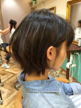 ロンド ブランシュ 錦糸町北口(Lond blanche) ぽっこりショートボブ☆　担当　柴田