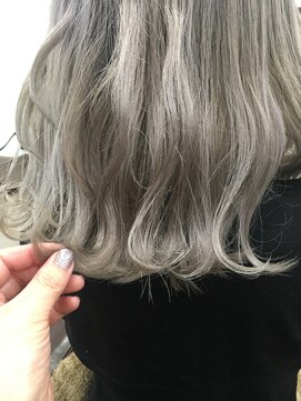 アゴーグ(agog) 【外国人風】ミルクティー☆ホワイト