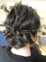 ヘアアンドメイクフリッシュ(HAIR&MAKE FRISCH) ゆるふわアレンジ2