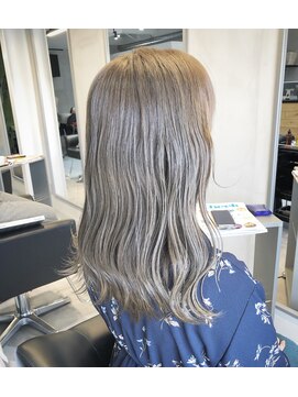 ローラム(LOLAM) 春デザイン