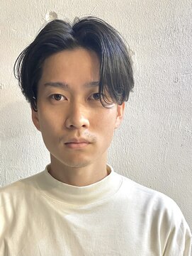 リッカ(RICCA) 【RICCA 山岸】韓国風ナチュラルセンターパート