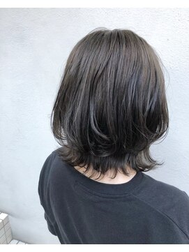 モルニ(MORNI) モカブラウン_マロンベージュ Aラインボブ かきあげ