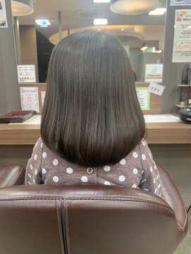 ディルガ ワッセ店(DILGA) 女の子　カット