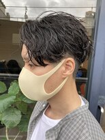 リット×ベリエ(Lit.×belier)&nbsp;波巻きパーマセンターパートツーブロックスパイラルパーマ