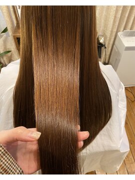 ヘア ミーツ ドレス プレローマ(HAIR meets dress pleroma) プレミアムストレート