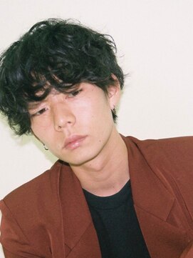 キュー(Cue_) マッシュスタイルのナチュラル無造作パーマ　3 【影山】