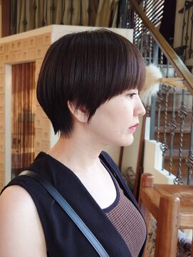ヘアモード カクテル 大人可愛いベーシックマッシュショート　【ニシヤマ　ミホ】