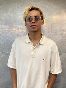 ローグ(Logue) メンズブリーチ/ツイストスパイラルパーマ/ブリーチパーマ