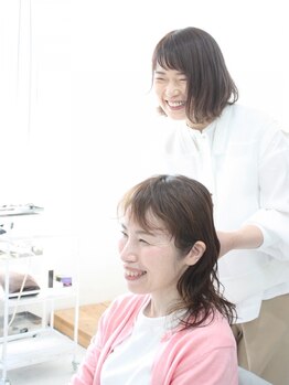 フレンズ(friends)の写真/大人女性にぴったりの美容室《friends》♪高い技術力だけでなく、相談しやすいスタイリストの人柄も人気◎