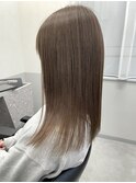 夏におすすめのライトグレージュ
