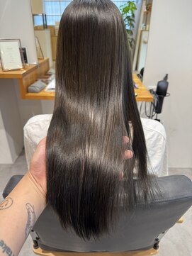 ローゼル(roselle) うるうるツヤツヤストレートロングヘア