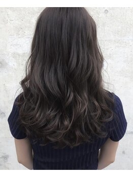 エレナ(elena)の写真/“再現性×モチ”を重視したパーマをご提案♪柔らかな質感と動きで毎日のスタイリングも楽々☆