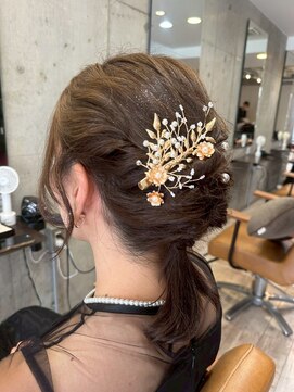 ヘアーアンドメイク ファット(Hair&Make PHAT) お呼ばれヘアセット大人可愛いローポニーテール編み下ろし