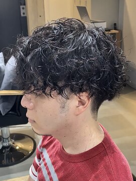 スパイラルパーマ　プードルパーマ　波巻きスパイラル