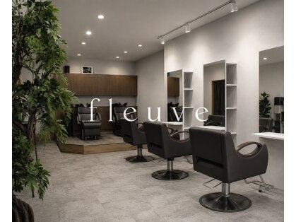フルーヴ(fleuve)の写真