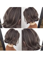 トルネード(TORNADO) 外国人風ボブ ハイライトバレイヤージュ グレージュ 白髪ぼかし