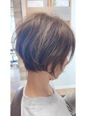大人可愛い20代30代40代黒髪前下がりひし形小顔ボブ丸みショート