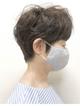 テルミークリニカルデザイン 北千里 ショートパーマクセ毛風パーマ
