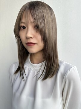 ホットリップ(HOT LIP) ミルクティーカラー×うるツヤストレート♪