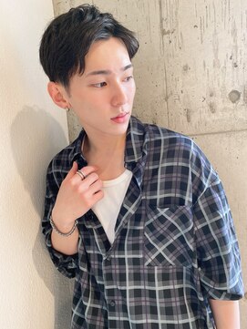 ルービック 和歌山(Rubik's) 刈り上げセンターパートツーブロック/アップバング