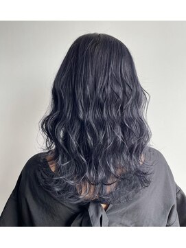 トゥルークリエイション 新越谷(True Creation) ブルーブラック/ネイビーカラー