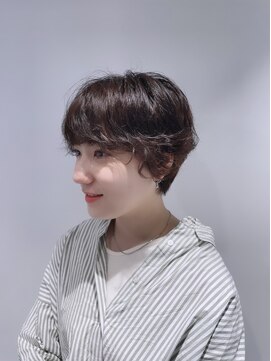 モアナ バイ ヘッドライト 二俣川店(Moana by HEADLIGHT) Moana【二俣川】#ハンサムショート#ショートパーマ#大人可愛い