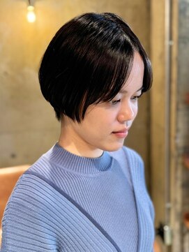 リブロ(liblo) センターパートのショートボブ【liblo】