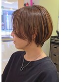 ショートボブ