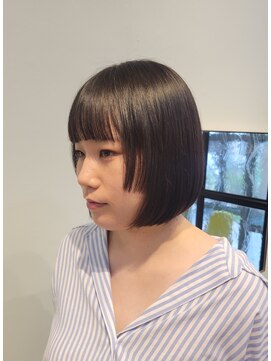 クンクンルーホーライシー(KUN KUN LU HO laishi) ぱつっと姫カットボブ