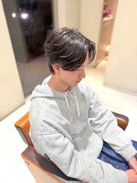 ラドンナアデッソ(LA.DONNA ADDESSO) 毛流れセンターパート