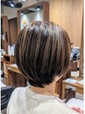 白髪ぼかしハイライトショート