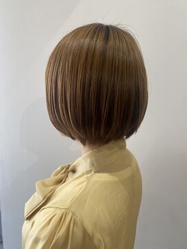 パラゴ(PARAGO.) ショートボブ/ハイトーンカラー