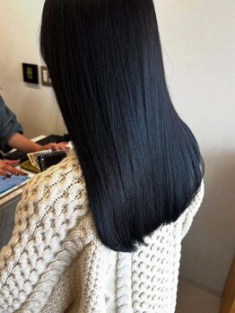 ゼゼ 高知店(zeze)の写真/傷んだ髪をしっかり栄養補給してケアをするのでツヤと柔らかさに驚く仕上がりに[高知市/髪質改善/縮毛矯正]