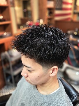 ツーブロック×アイロンパーマ