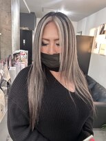 キング 心斎橋店(K!ng)&nbsp;レイヤーカットブリーチなしダブルカラーインナーカラー韓国