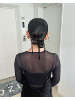 エイゾー 銀座(EIZO) ツインシニヨン / ヘアアレンジ / 結婚式ヘア / お呼ばれヘア