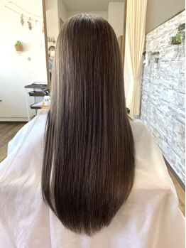 レアーク(Le′Ahrk)の写真/高明度のファッショングレイカラー・白髪染めで明るさもお洒落も叶う☆ファーストグレイにもおすすめ◎