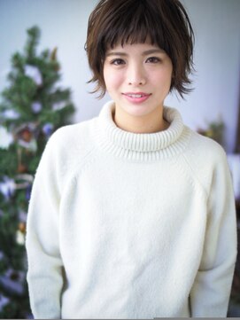 ヘアーループレル(Hair ruup Rell design works) 顔立ちに合わせて前髪を切り込んだショートスタイル