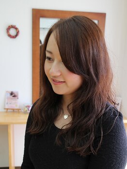 ヘアープロデュース グレース プラス(hair produce grace plus+)の写真/【津島】表情がパッと引き立つ艶カラーで誰もが羨む仕上がりに。高再現性スタイルで思わず自慢したくなる♪